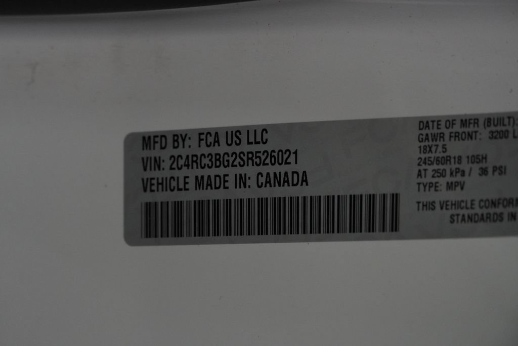 Certified 2025 Chrysler Pacifica Select AWD/4WD image 49