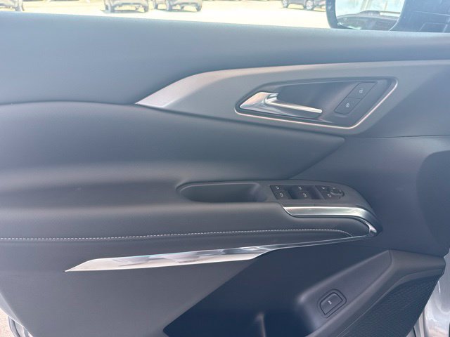 New 2026 Chevrolet Traverse LT w/ Driver Confidence Package FWD image 12
