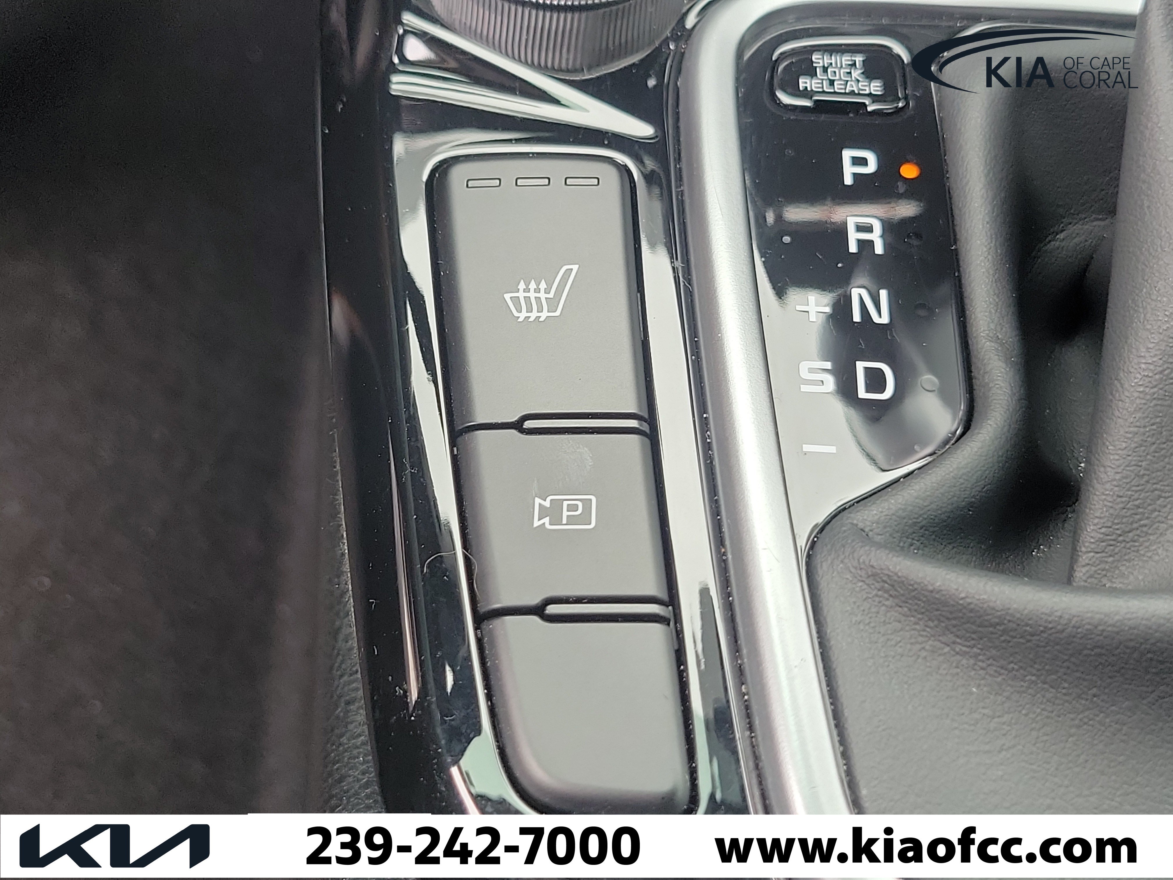 Certified 2025 Kia Seltos X-Line AWD/4WD image 28