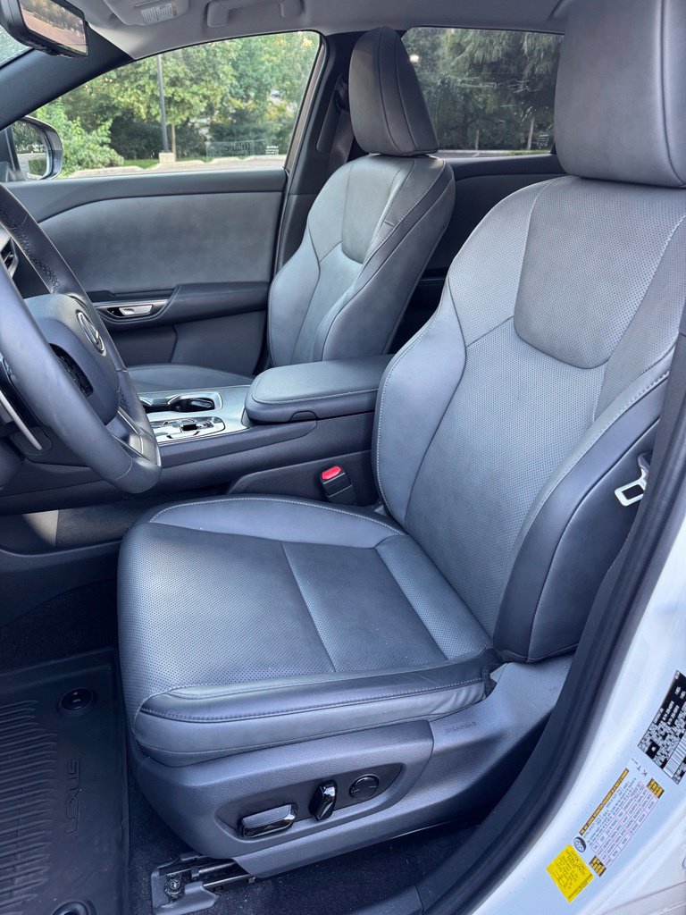 Used 2024 Lexus RZ 450e Premium w/ Technology Package AWD/4WD image 9