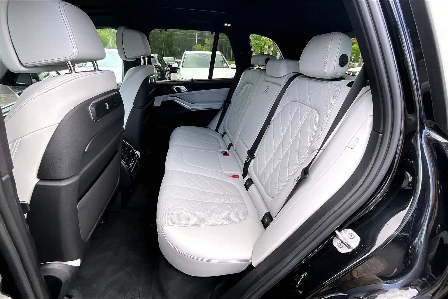 Certified 2024 BMW X5 xDrive40i w/ Executive Package AWD/4WD image 21