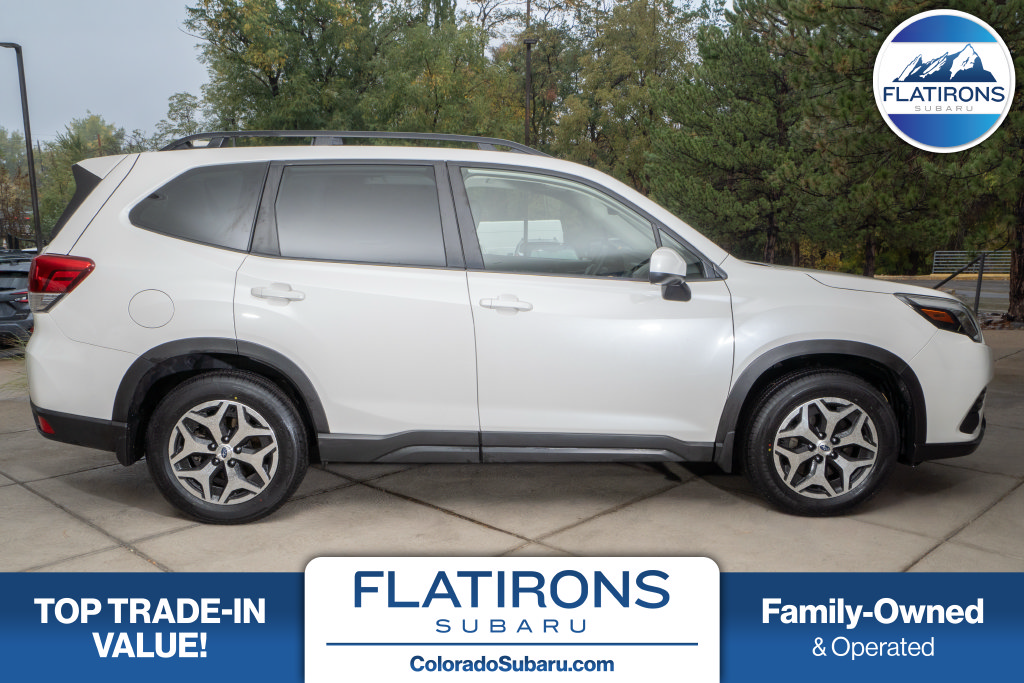Certified 2023 Subaru Forester Premium AWD/4WD image 1