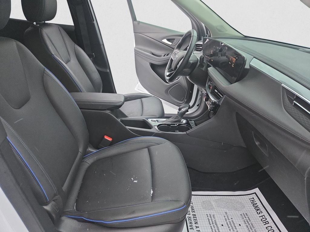 Certified 2025 Buick Encore GX Sport Touring w/ Comfort Package image 17