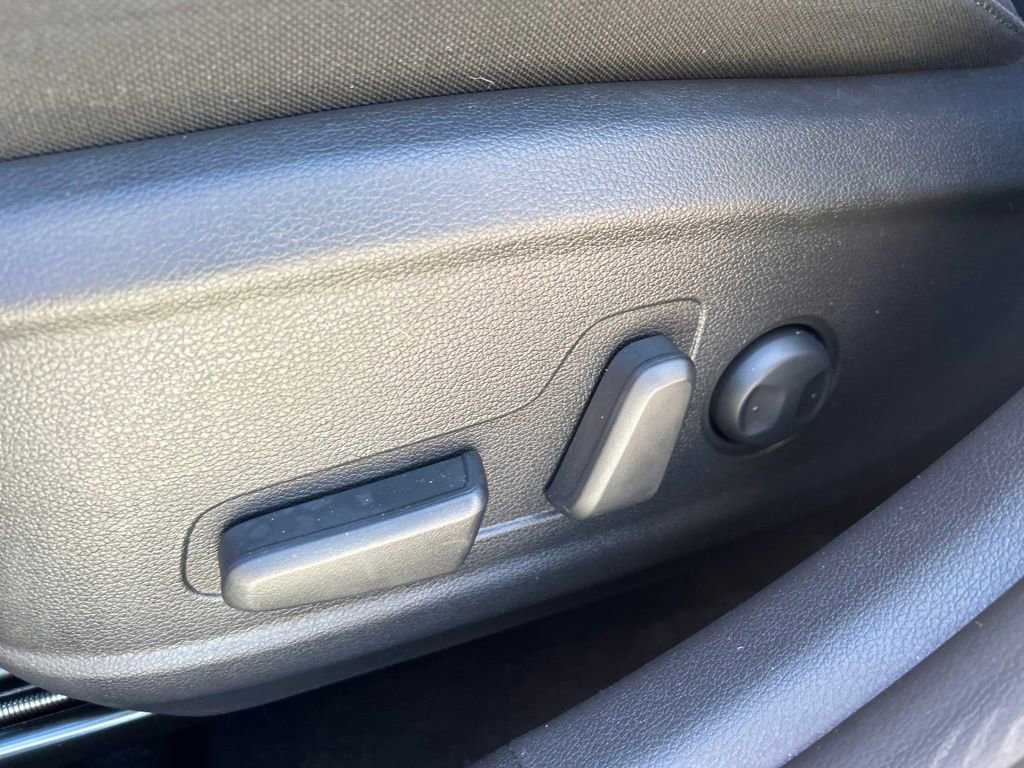 Used 2023 Hyundai Kona SEL w/ Cargo Package image 27