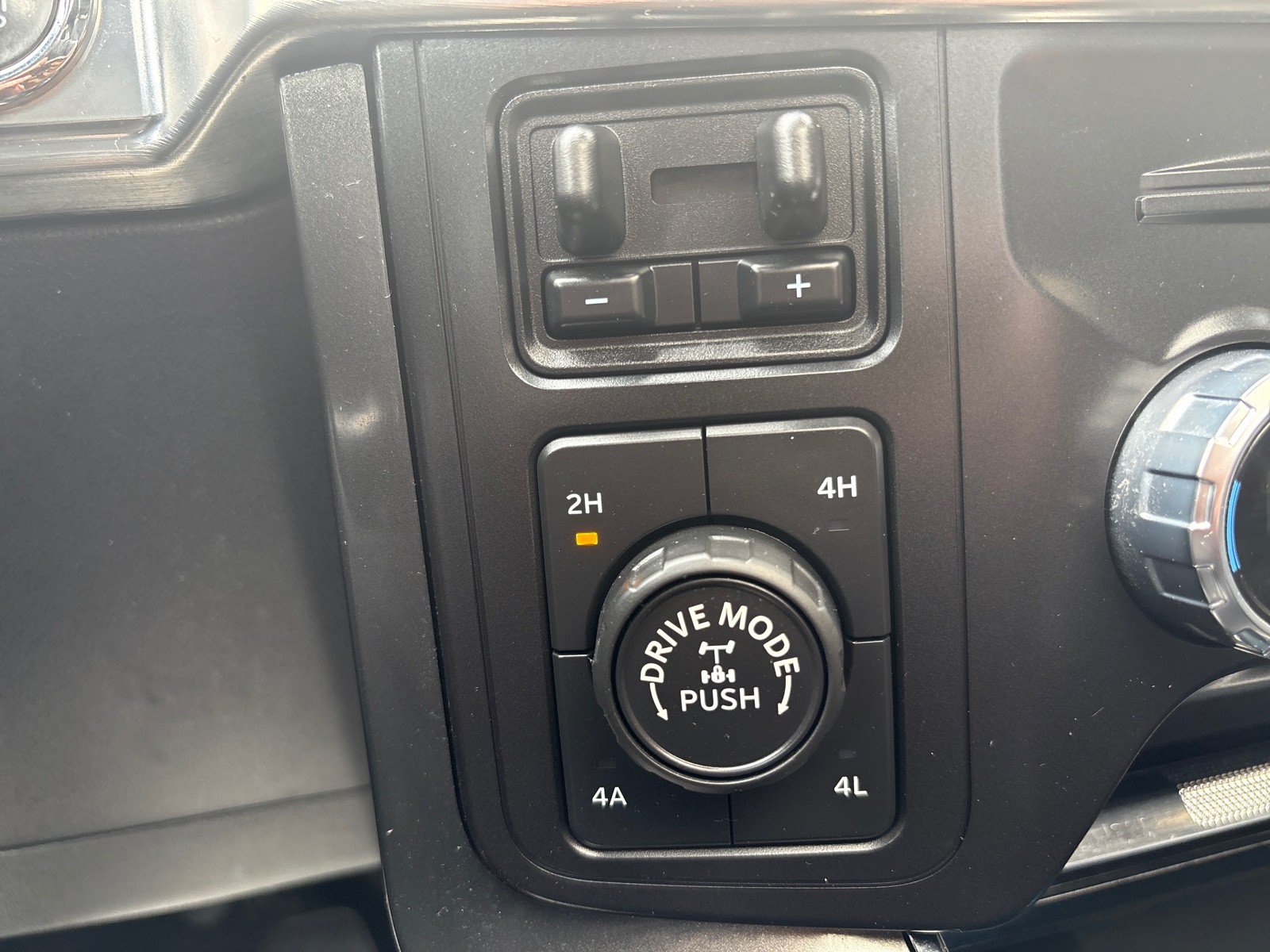 Used 2021 Ford F150 Lariat w/ Equipment Group 502A High AWD/4WD image 24
