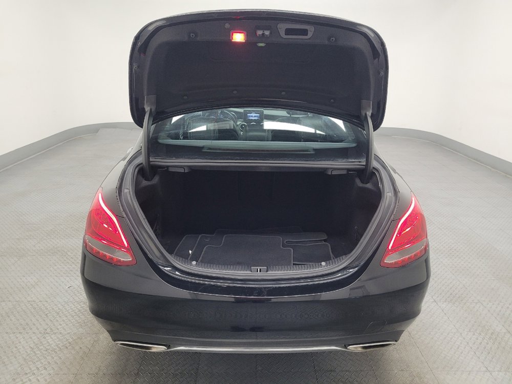 Used 2018 Mercedes-Benz C 300 Sedan image 29