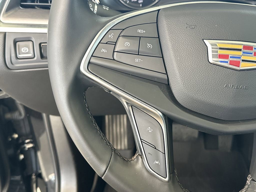 New 2025 Cadillac XT5 Luxury w/ LPO, Floor Liner Package FWD image 18