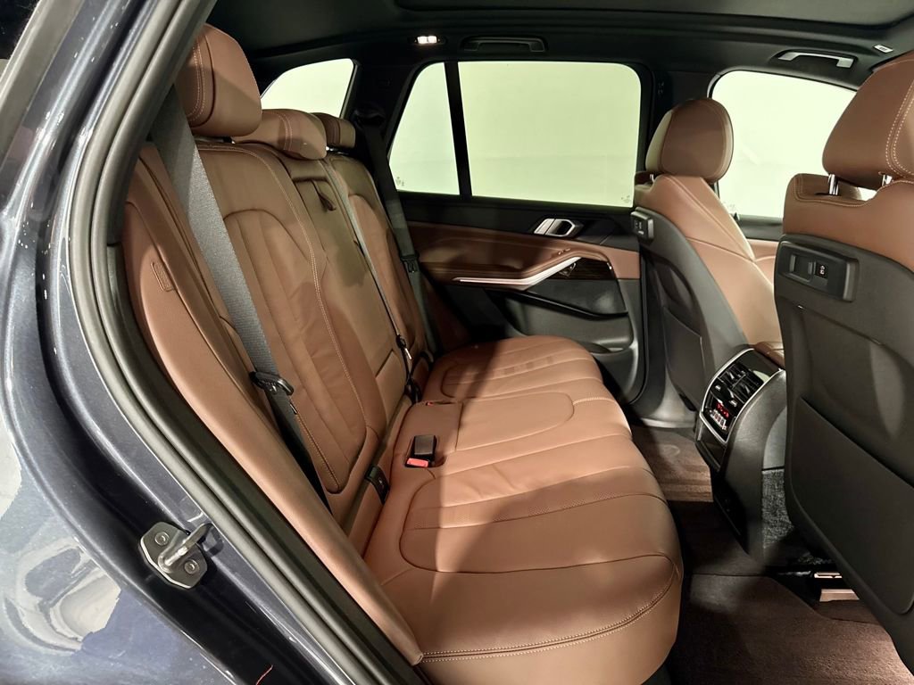 Used 2020 BMW X5 xDrive40i w/ Convenience Package image 29