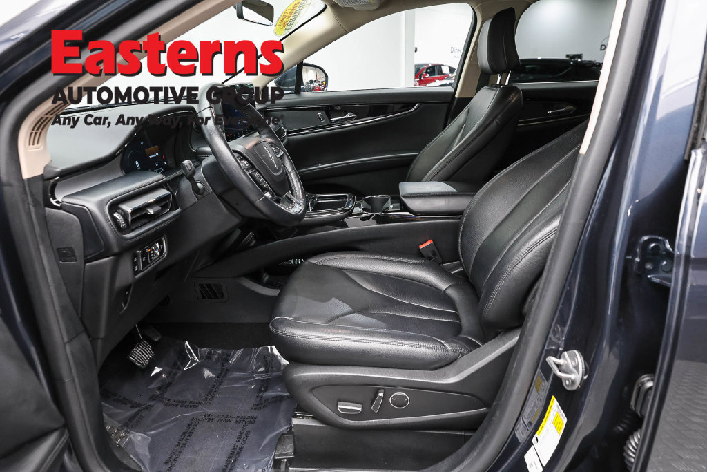 Used 2023 Lincoln Nautilus AWD image 14