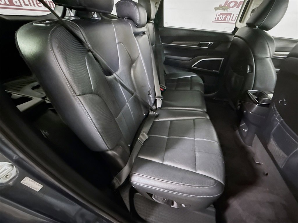 Used 2020 Kia Telluride EX image 32