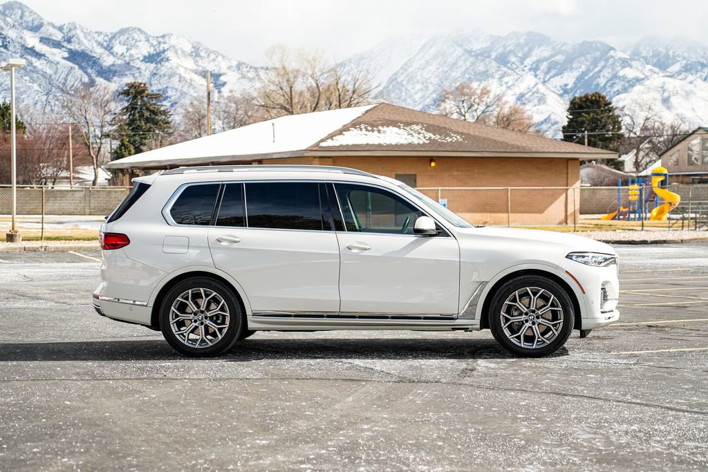 Used 2022 BMW X7 xDrive40i w/ Executive Package image 4