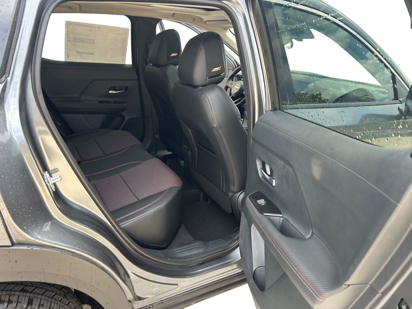 New 2025 Nissan Kicks SR w/ SR Premium Package AWD/4WD image 23