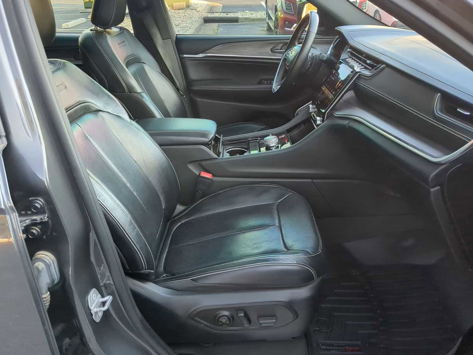 Used 2022 Jeep Grand Cherokee L Overland image 31