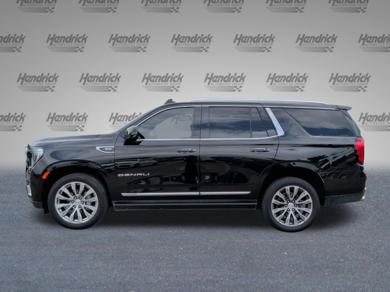 Used 2021 GMC Yukon Denali w/ Denali Premium Package image 10