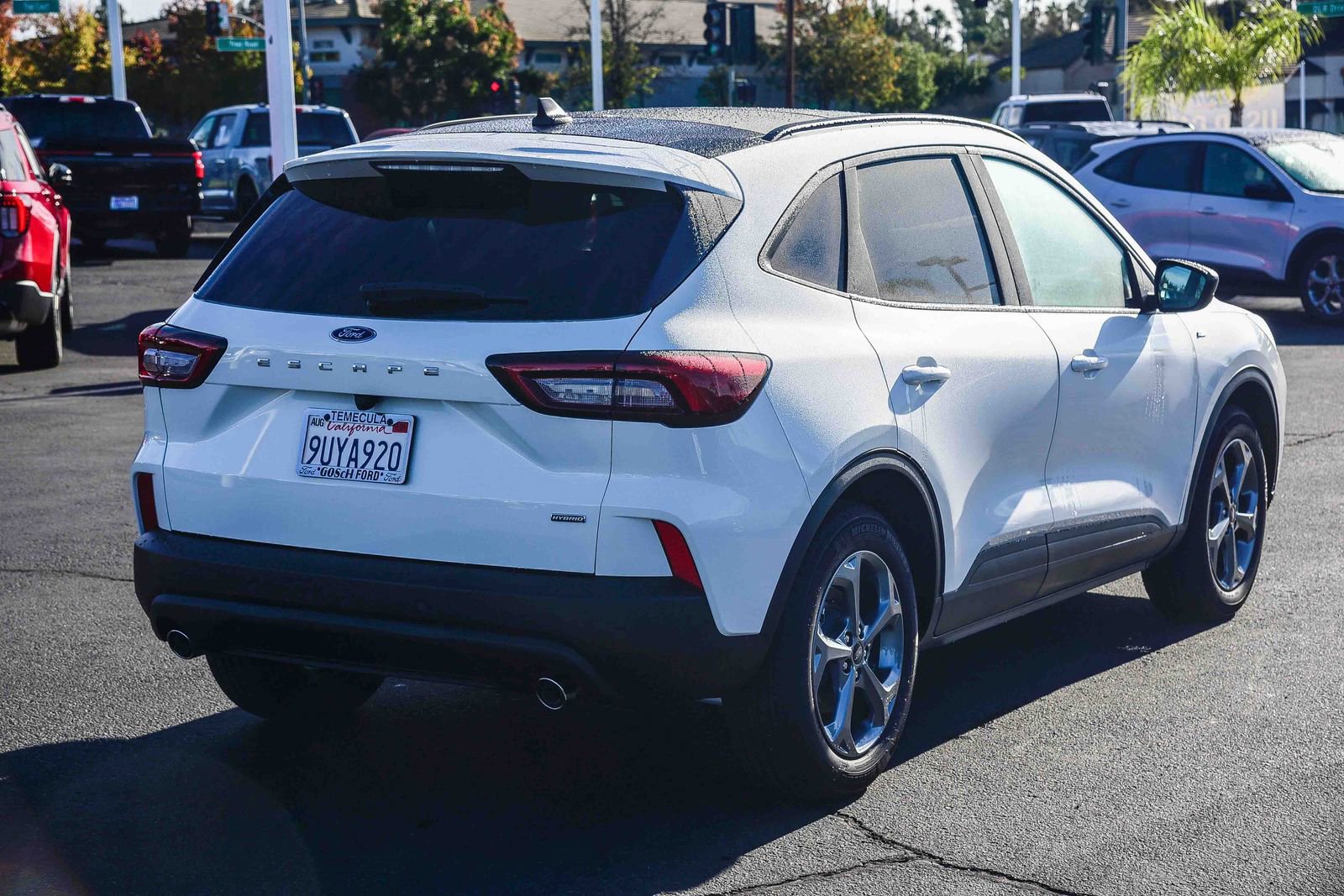 Used 2025 Ford Escape ST-Line w/ Equipment Group 301A image 4