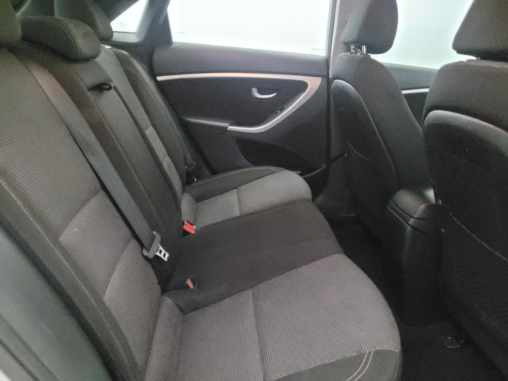 Used 2016 Hyundai Elantra GT w/ Option Group 02 FWD image 19