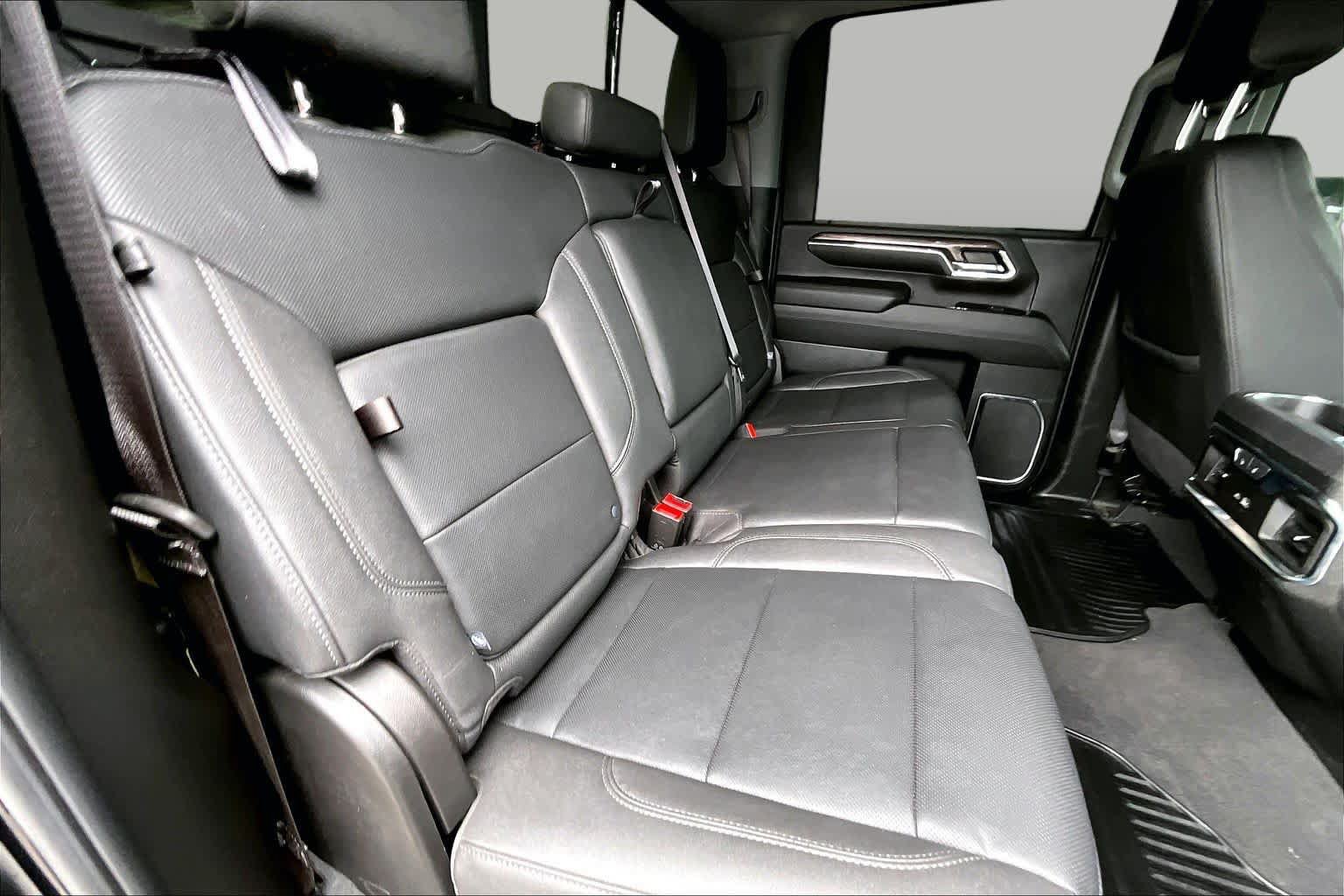 Used 2024 Chevrolet Silverado 2500 LTZ w/ LTZ Plus Package AWD/4WD image 20
