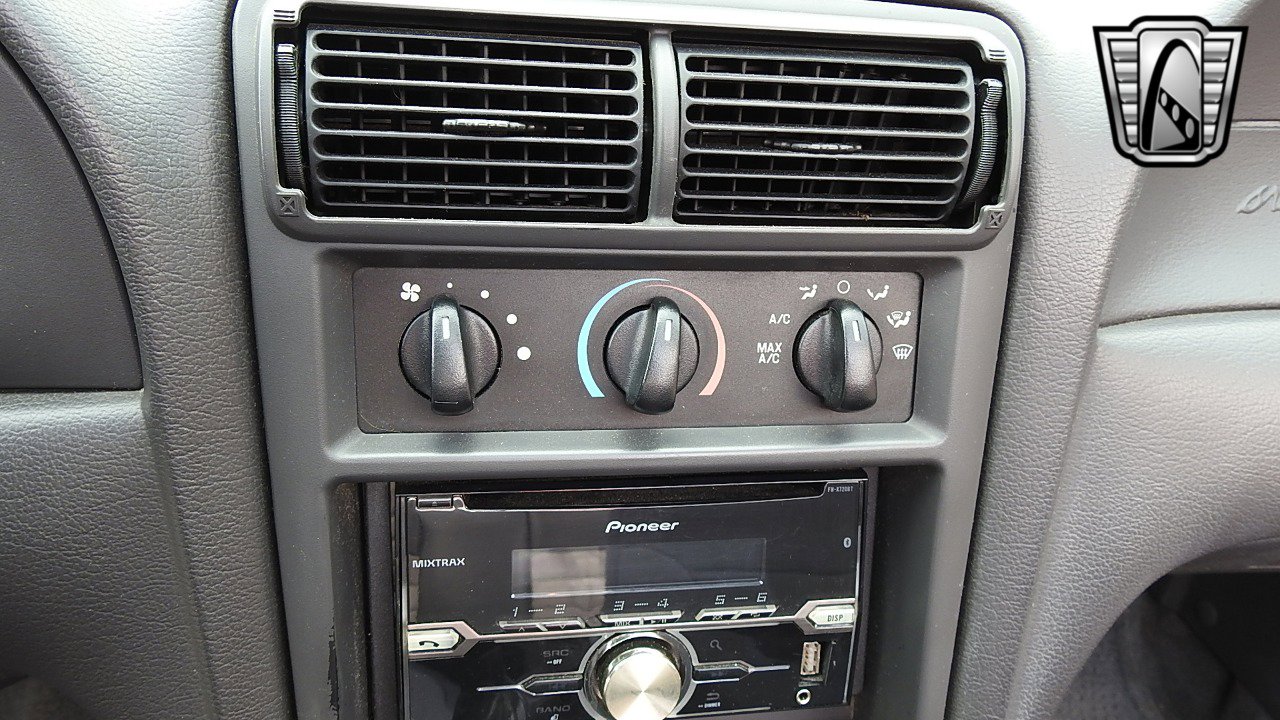 Used 2001 Ford Mustang Cobra image 22