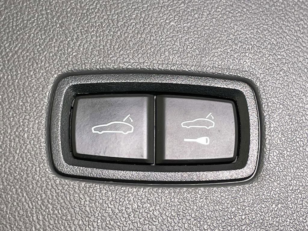 Used 2021 Porsche Cayenne Coupe AWD/4WD image 21