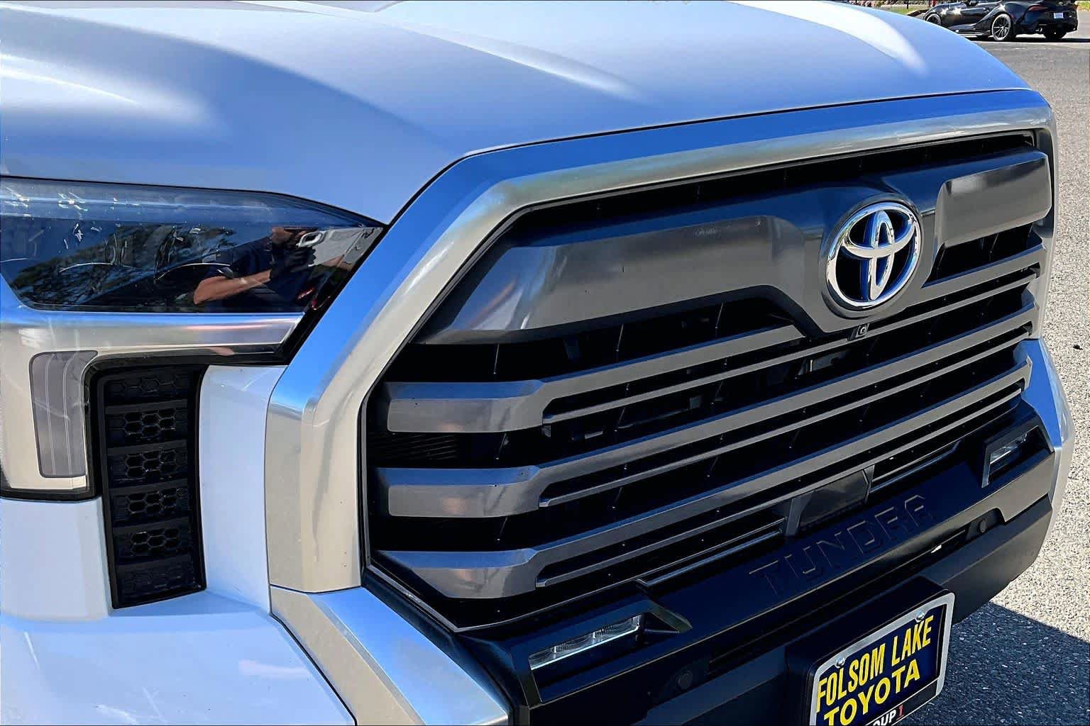 Used 2022 Toyota Tundra Limited AWD/4WD image 28