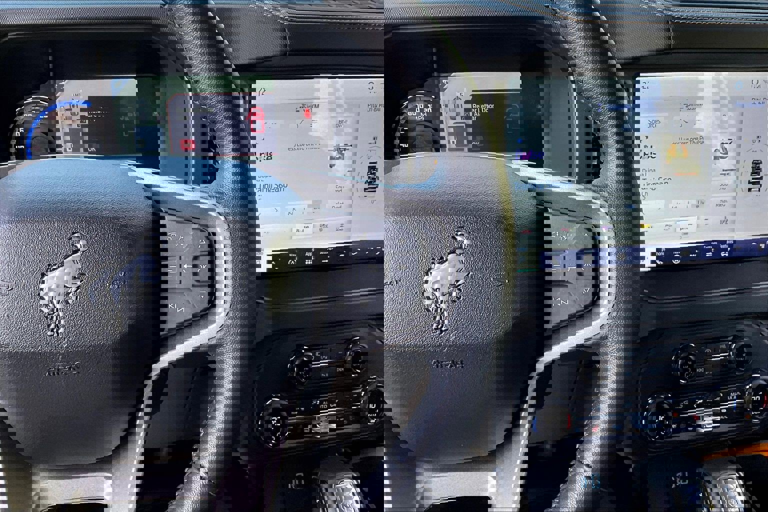 Used 2024 Ford Bronco Badlands image 14