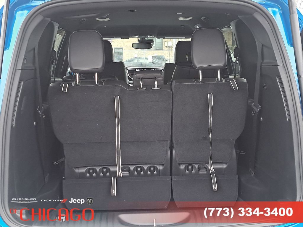 New 2026 Chrysler Pacifica Select w/ S Appearance Package image 7