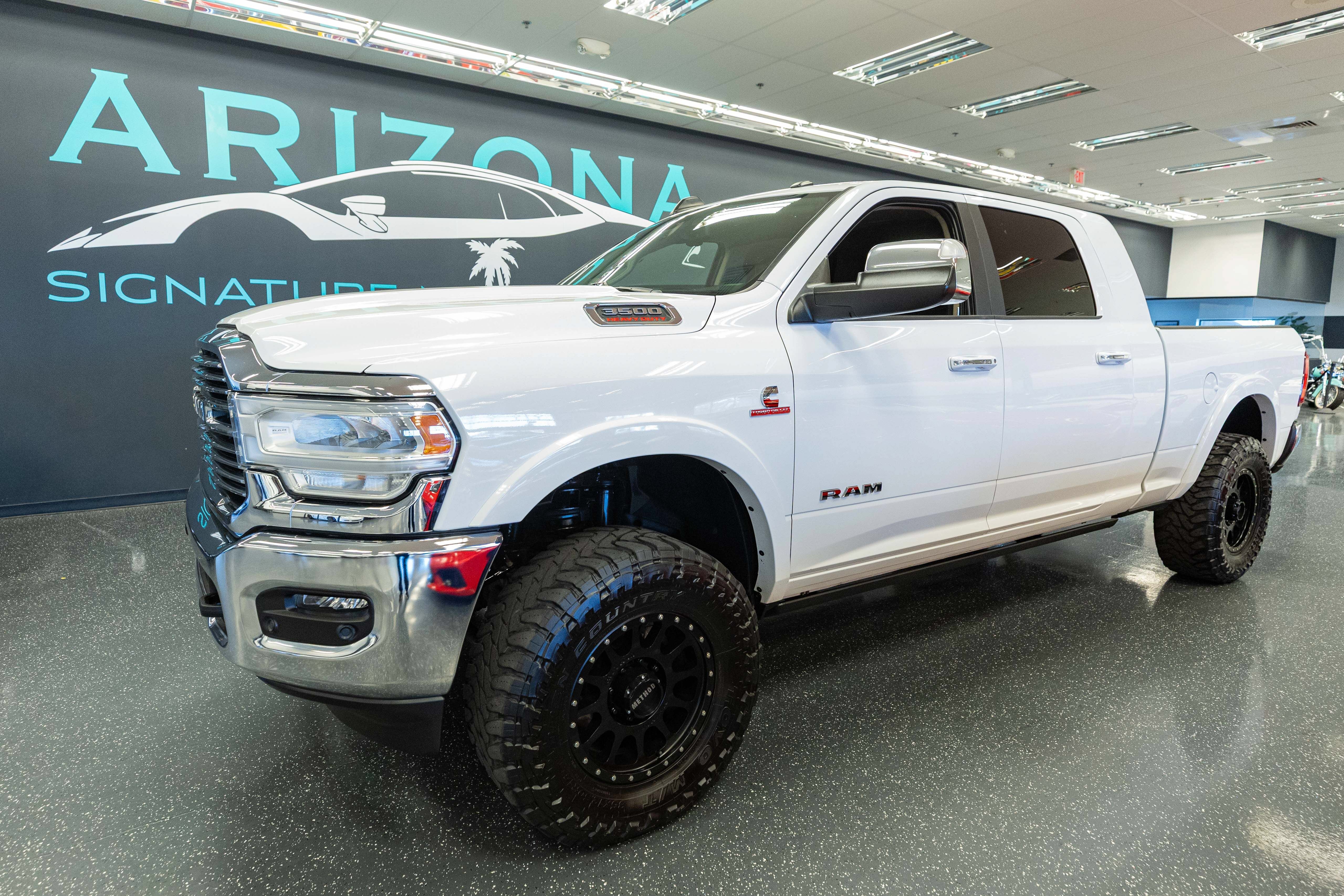 Used 2020 RAM 3500 Laramie AWD/4WD image 1
