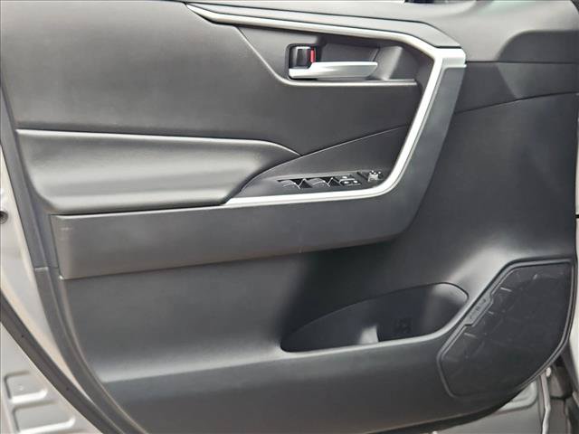 Certified 2025 Toyota RAV4 XLE AWD/4WD image 10