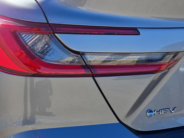 Used 2026 Toyota Camry XLE image 10