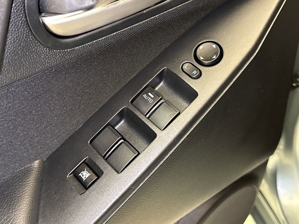 Used 2012 MAZDA MAZDA3 i Touring FWD image 18