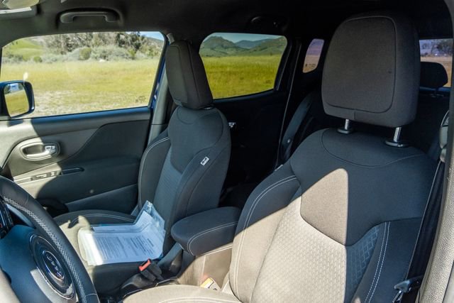 Used 2021 Jeep Renegade Latitude image 14