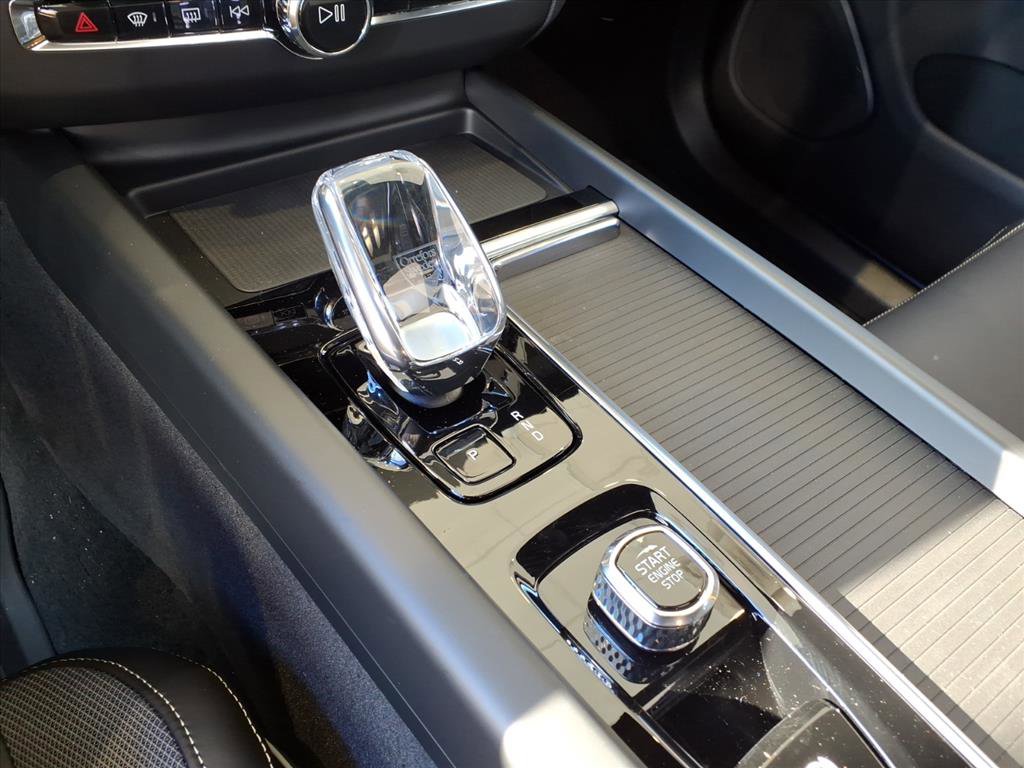 New 2026 Volvo XC60 T8 Polestar w/ Protection Package Premier image 21