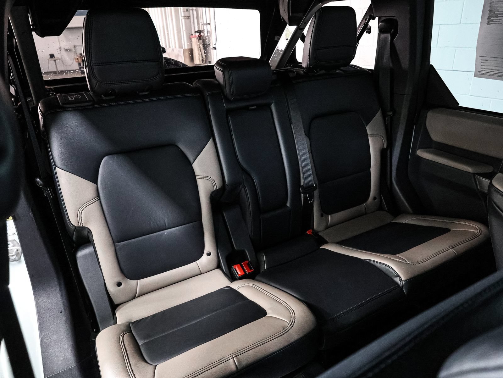 Certified 2022 Ford Bronco Wildtrak AWD/4WD image 22