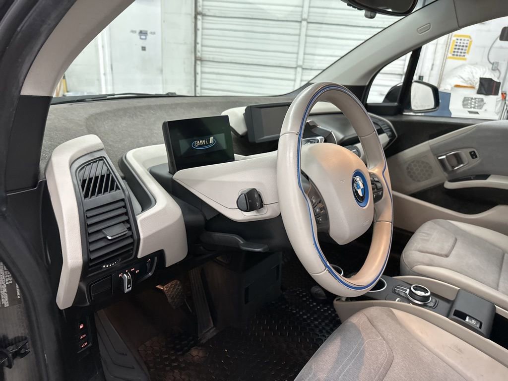 Used 2017 BMW i3 w/ Range Extender image 9