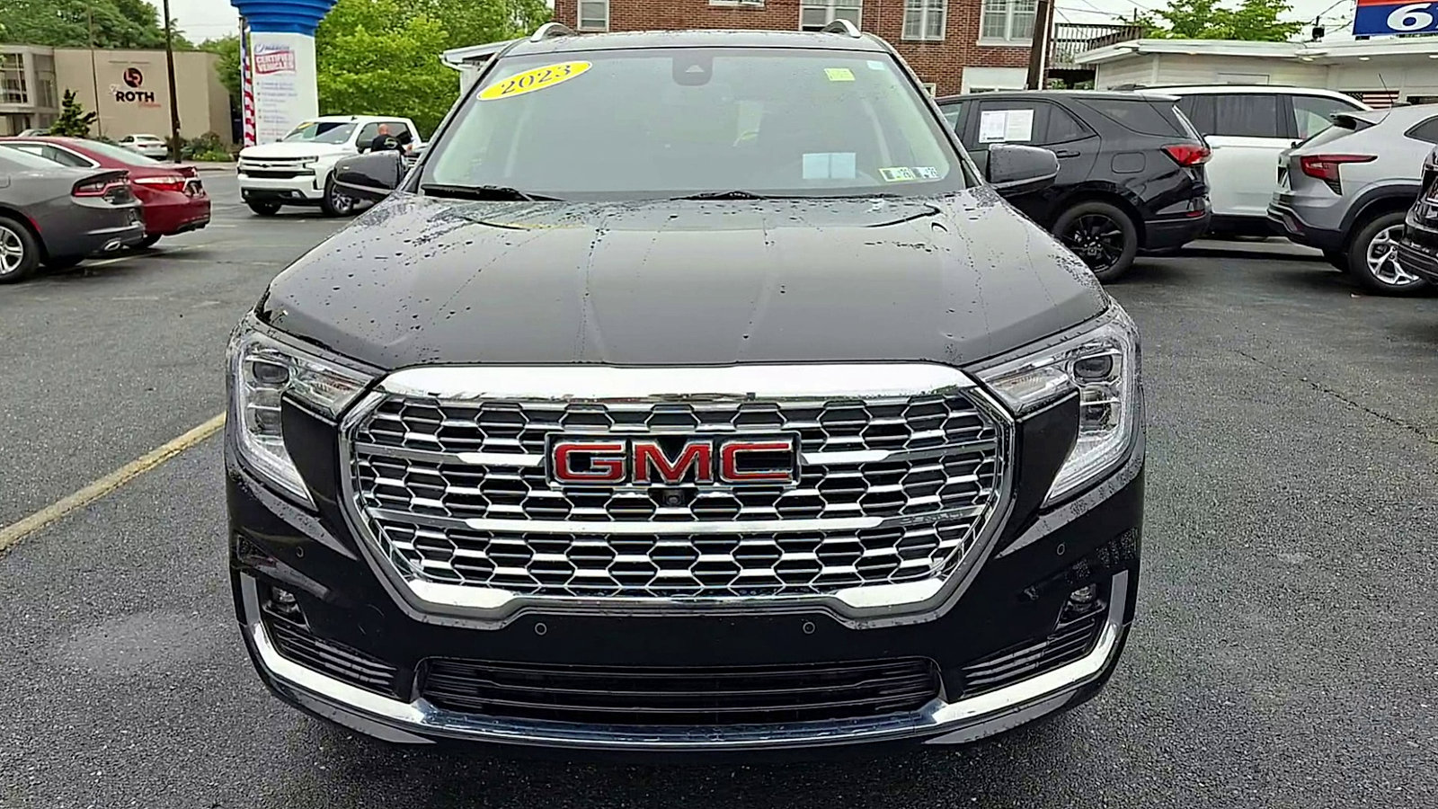 Used 2023 GMC Terrain Denali image 3