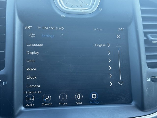 Certified 2022 Chrysler 300 Touring image 31