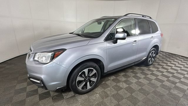 Used 2017 Subaru Forester 2.5i Premium AWD/4WD image 6