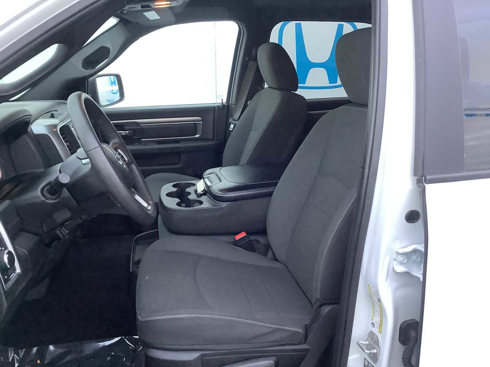 Used 2024 RAM 1500 Classic Warlock AWD/4WD image 11