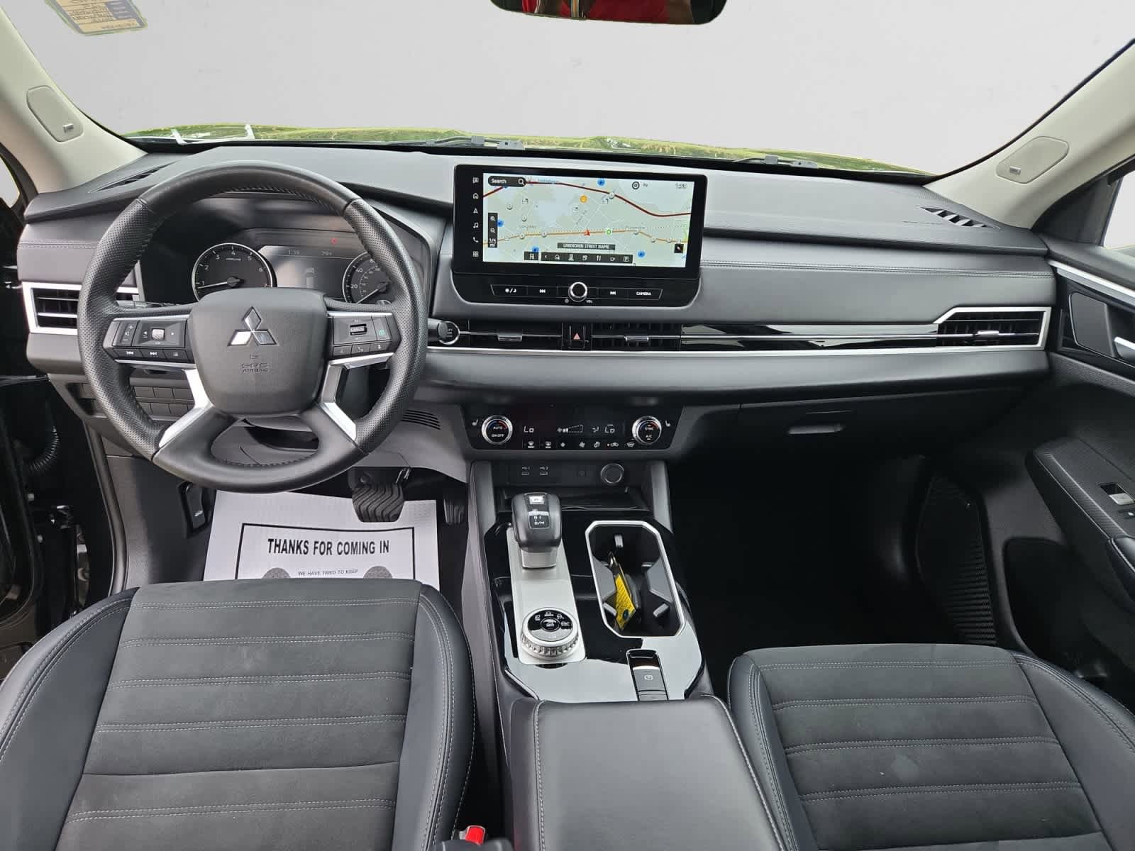 Used 2025 Mitsubishi Outlander SE AWD/4WD image 10