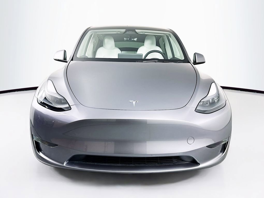 Used 2025 Tesla Model Y Long Range image 2