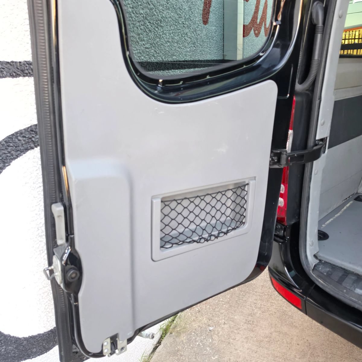 Used 2013 Mercedes-Benz Sprinter 2500 image 31