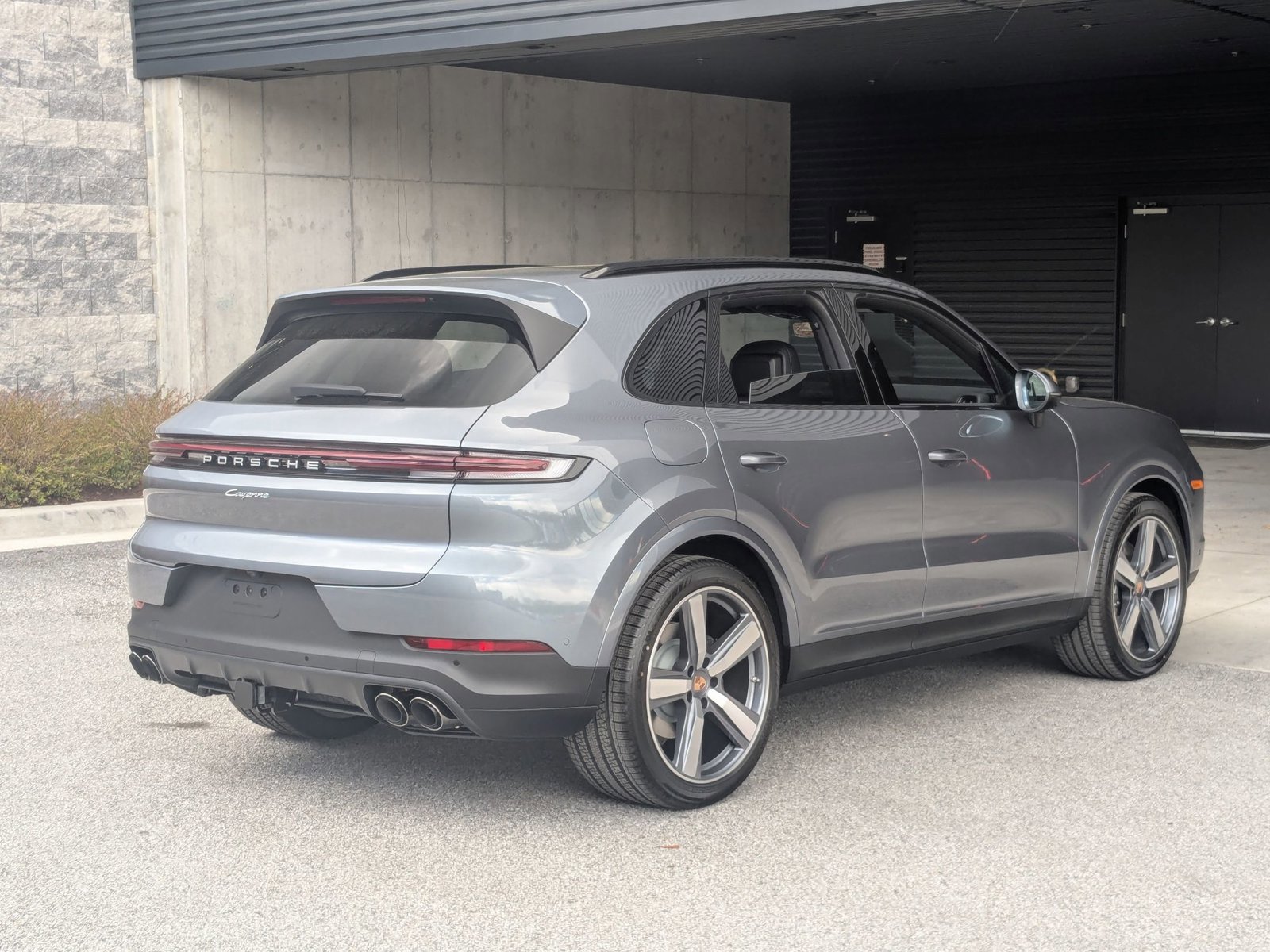 New 2026 Porsche Cayenne image 9