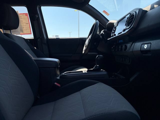 Certified 2021 Toyota Tacoma TRD Sport w/ Technology Package AWD/4WD image 19