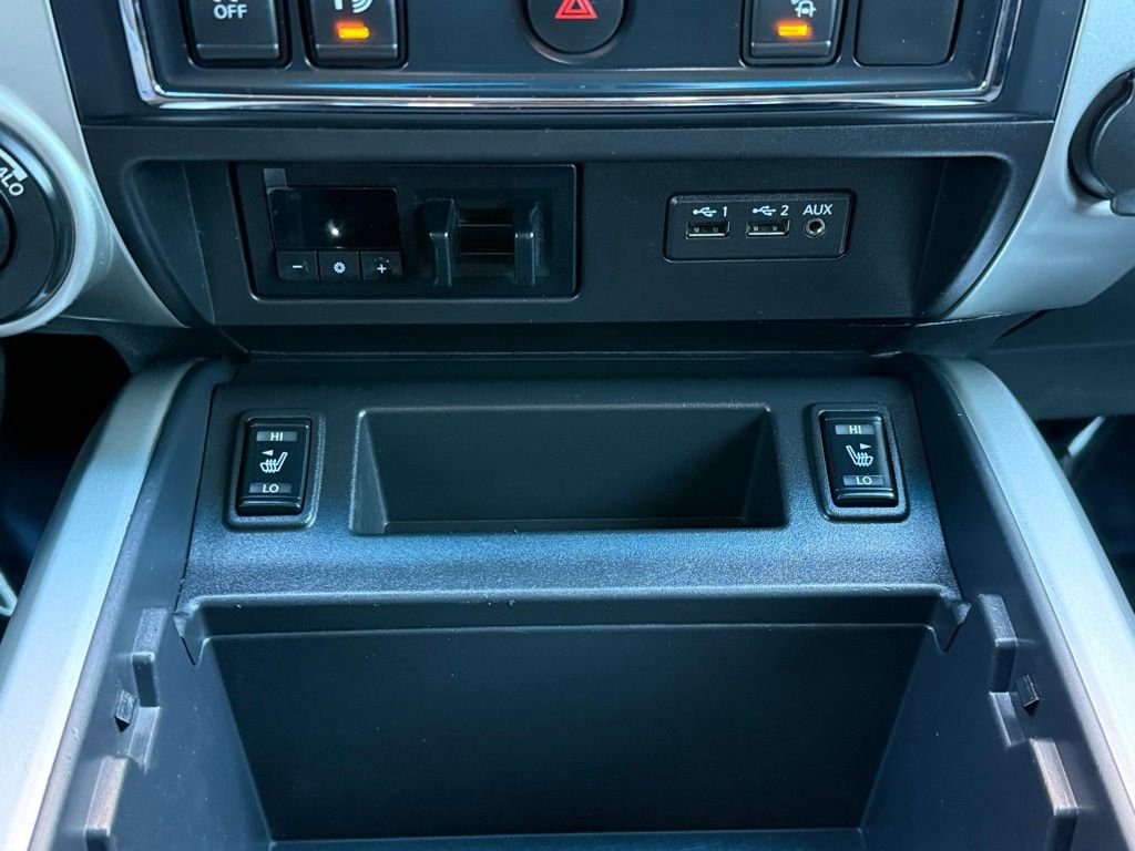 Used 2019 Nissan Titan SV w/ SV Convenience Package image 29
