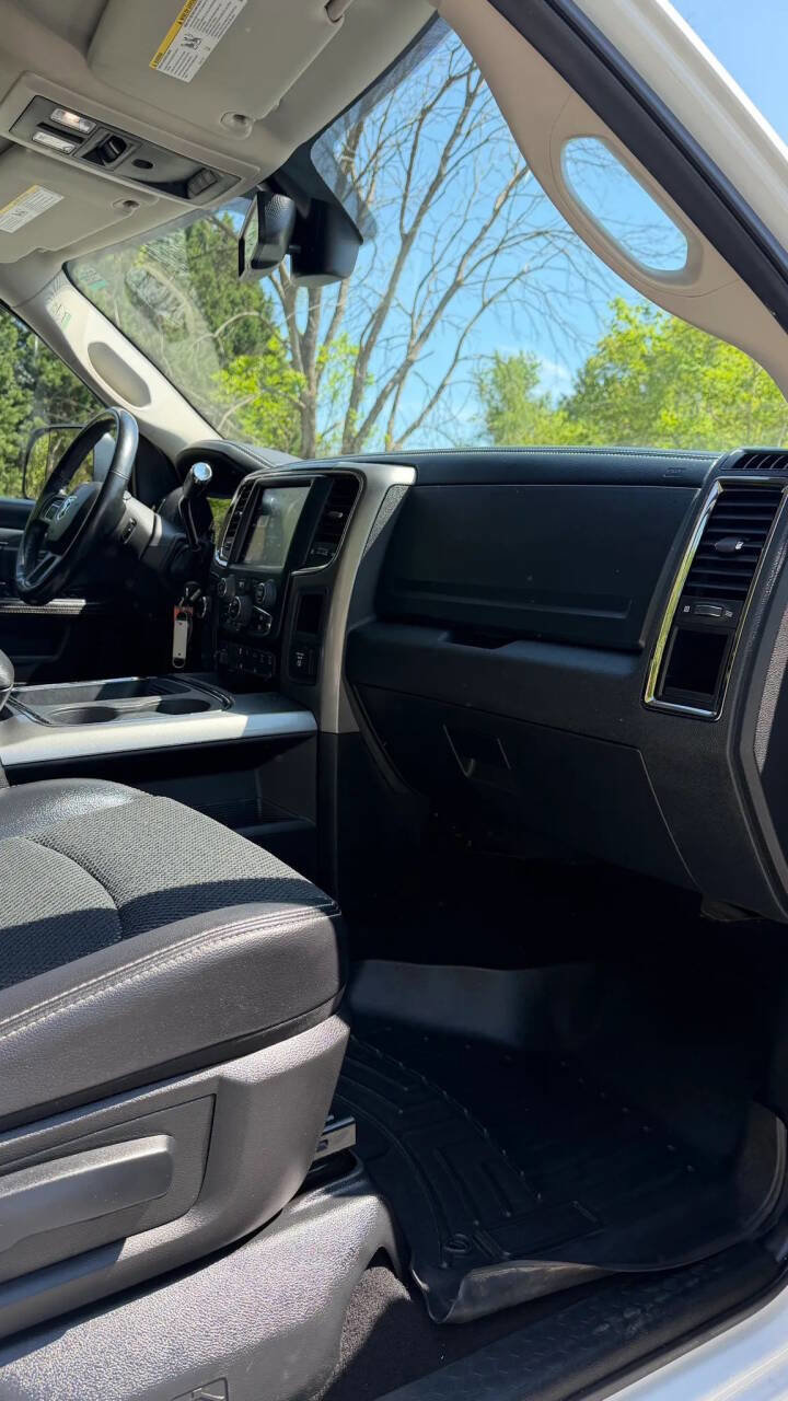 Used 2018 RAM 2500 Big Horn w/ Sport Appearance Group image 27