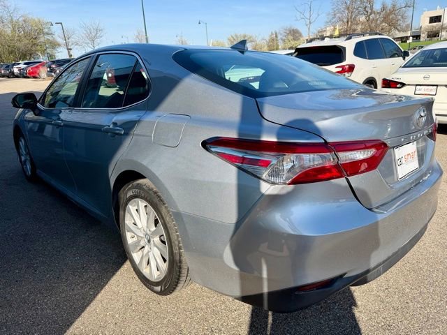 Used 2020 Toyota Camry LE FWD image 7