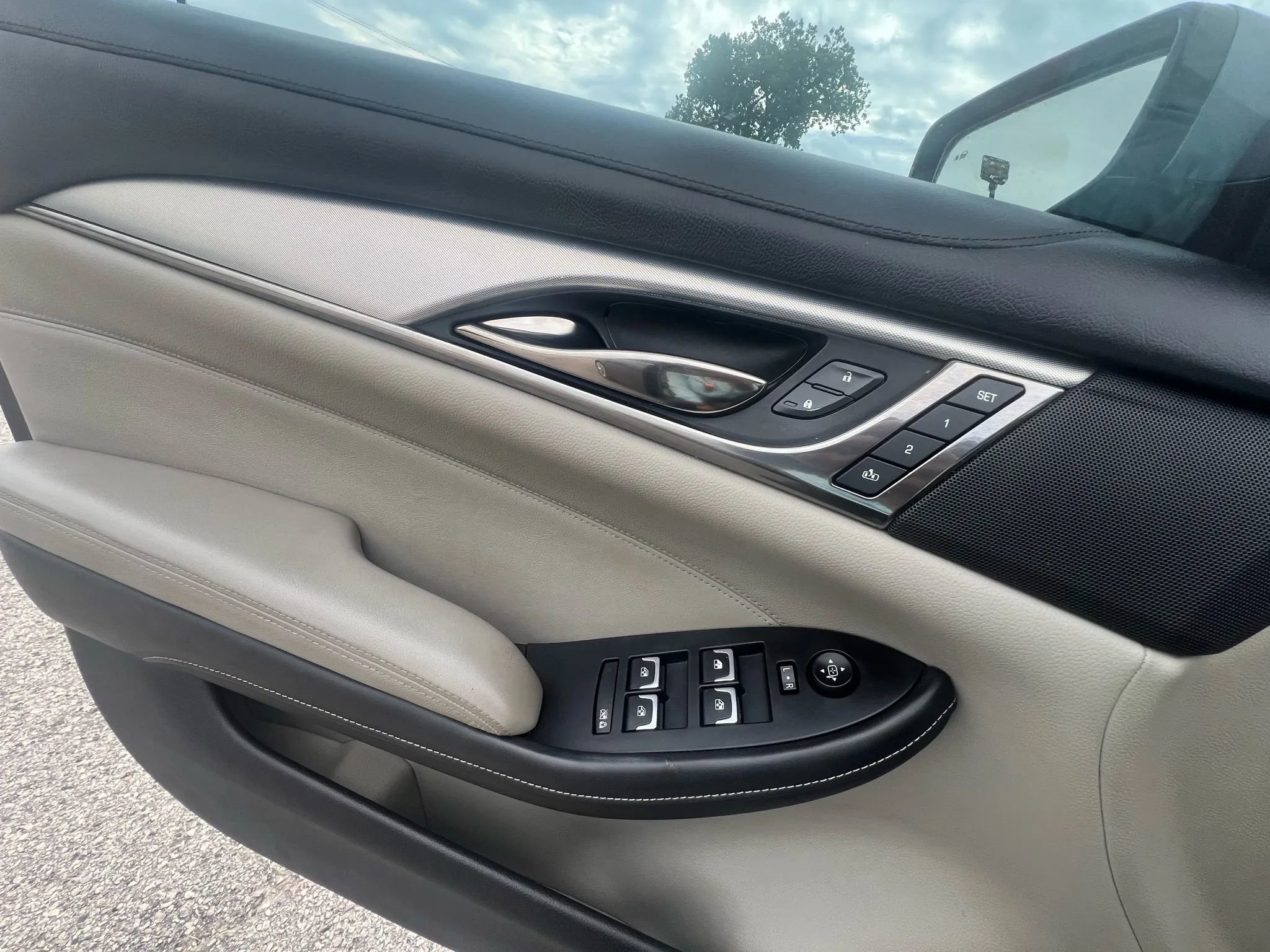 Used 2019 Cadillac CTS Luxury image 10