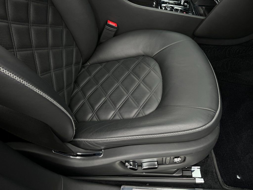 Used 2013 Bentley Mulsanne image 65