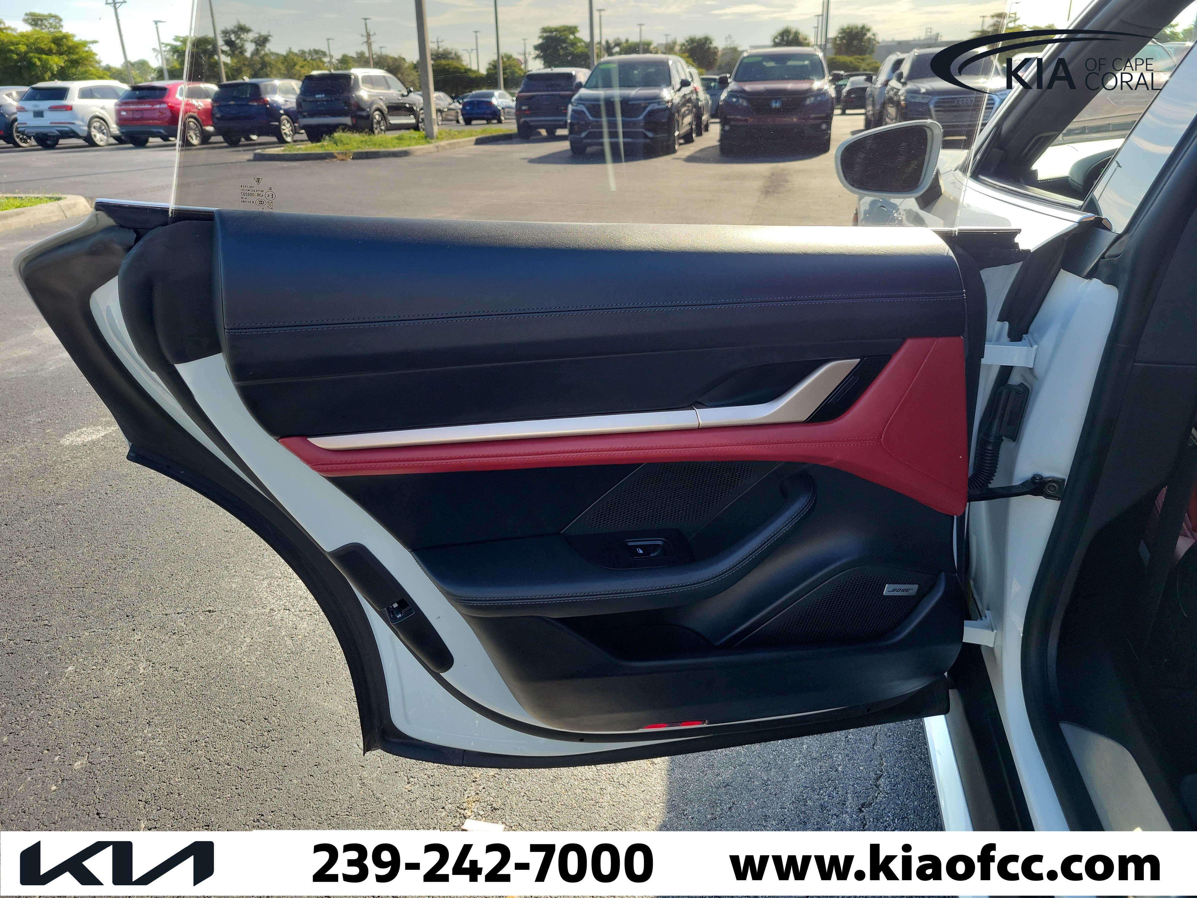 Used 2020 Porsche Taycan Turbo AWD/4WD image 15