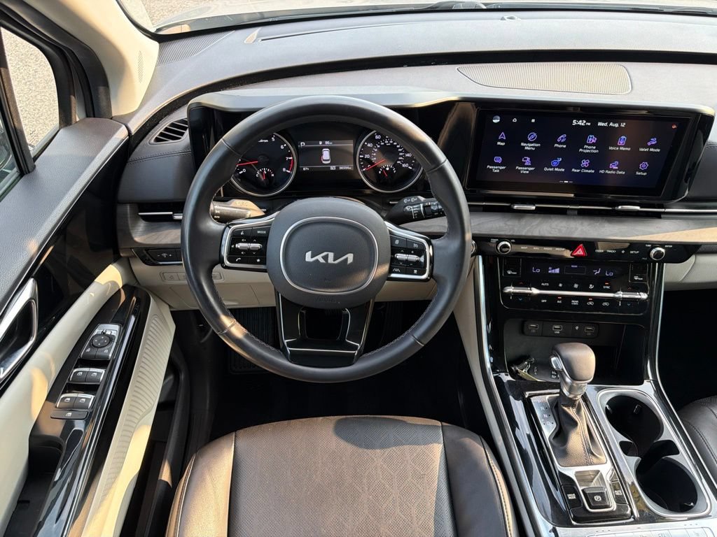 Certified 2024 Kia Carnival EX FWD image 25